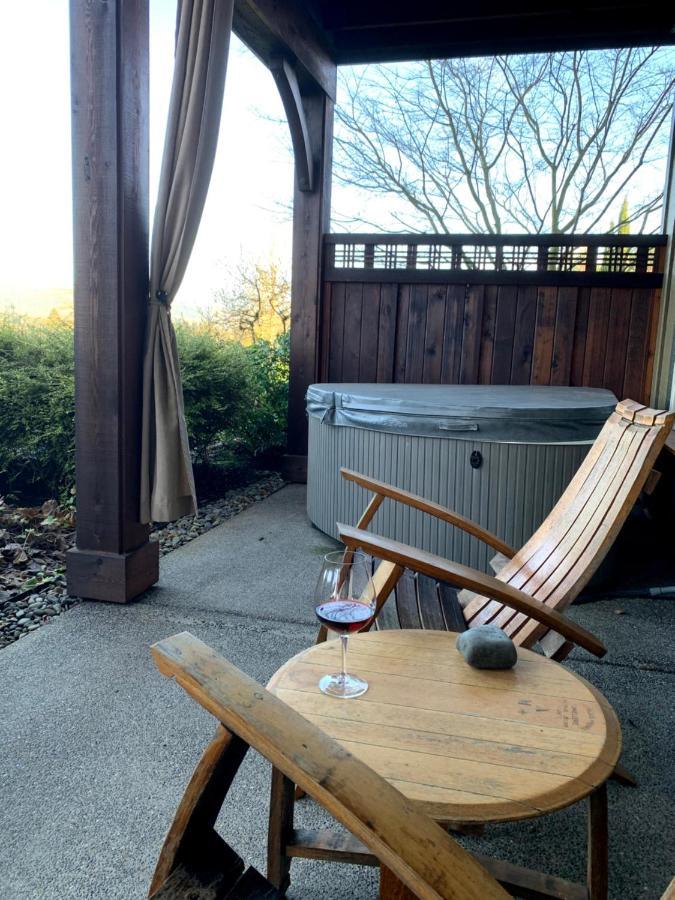 The Setting Inn Willamette Valley ニューバーグ エクステリア 写真